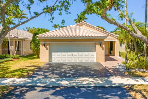 Casa en venta en Weston, Florida, 3 dormitorios, 125.7 m2 № 1942052 - foto 1