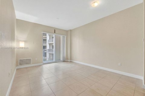 Condominio en alquiler en Hollywood, Florida, 1 dormitorio, 64.1 m2 № 2063515 - foto 10