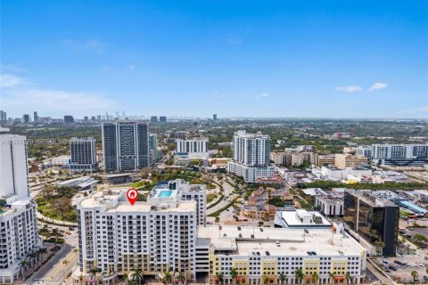 Condominio en alquiler en Hollywood, Florida, 1 dormitorio, 64.1 m2 № 2063515 - foto 4