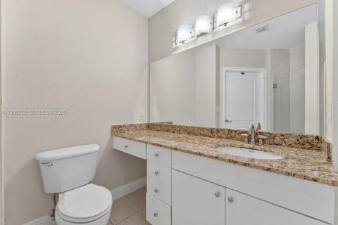 Condominio en alquiler en Hollywood, Florida, 1 dormitorio, 64.1 m2 № 2063515 - foto 14