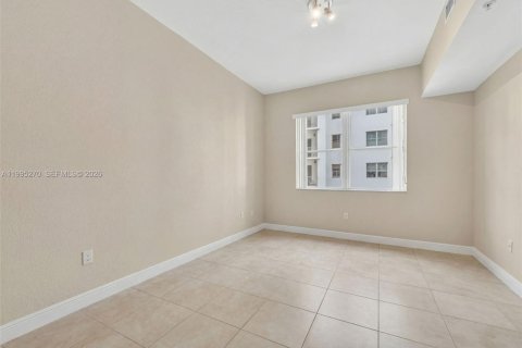 Condominio en alquiler en Hollywood, Florida, 1 dormitorio, 64.1 m2 № 2063515 - foto 16