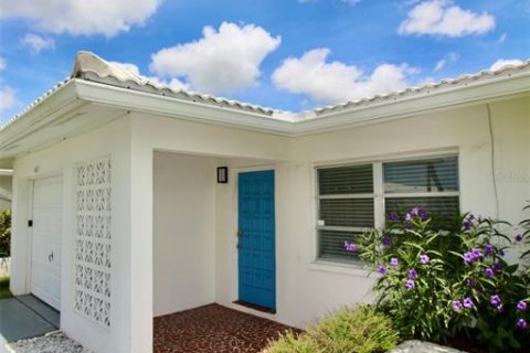 House in Pinellas Park, Florida 2 bedrooms, 123.37 sq.m. № 1822688 - photo 8