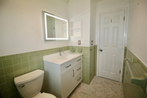 House in Pinellas Park, Florida 2 bedrooms, 123.37 sq.m. № 1822688 - photo 26