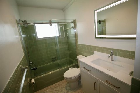 House in Pinellas Park, Florida 2 bedrooms, 123.37 sq.m. № 1822688 - photo 27