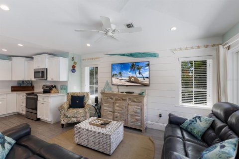 Casa en venta en Holmes Beach, Florida, 3 dormitorios, 152.55 m2 № 1876710 - foto 12