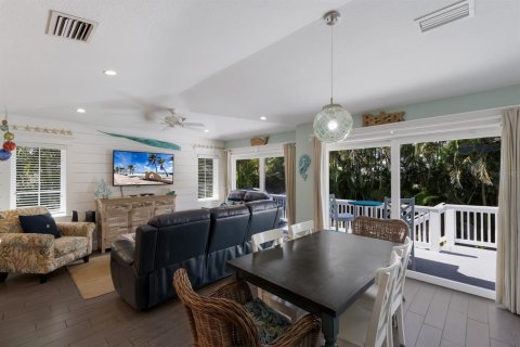 Casa en venta en Holmes Beach, Florida, 3 dormitorios, 152.55 m2 № 1876710 - foto 10