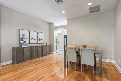 House in The Villages, Florida 3 bedrooms, 189.89 sq.m. № 1850164 - photo 5