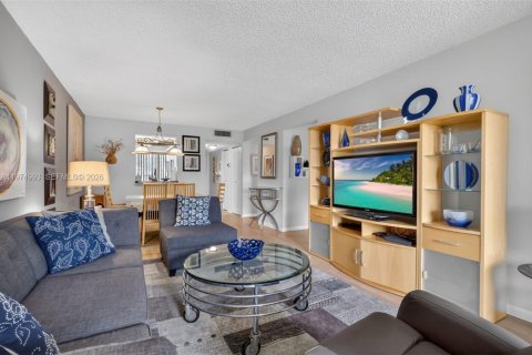 Купить кондоминиум в Делрей-Бич, Флорида 2 спальни, 91.97м2, № 2040122 - фото 19