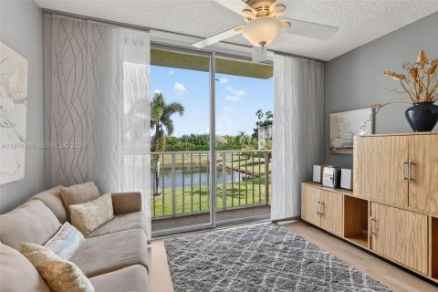 Купить кондоминиум в Делрей-Бич, Флорида 2 спальни, 91.97м2, № 2040122 - фото 20