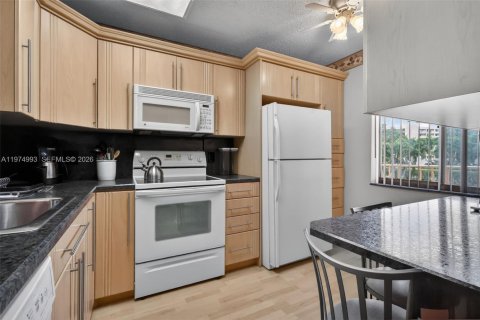 Купить кондоминиум в Делрей-Бич, Флорида 2 спальни, 91.97м2, № 2040122 - фото 4