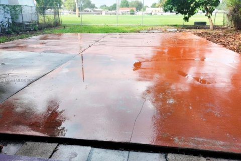 Купить коммерческую недвижимость в Майами, Флорида 150.78м2, № 2014367 - фото 12