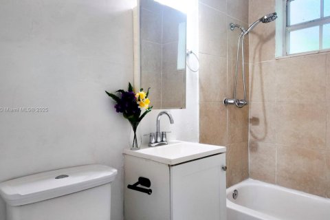 Купить коммерческую недвижимость в Майами, Флорида 150.78м2, № 2014367 - фото 9