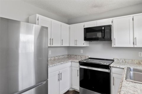Villa ou maison à vendre à Deltona, Floride: 3 chambres, 105.72 m2 № 1650012 - photo 25