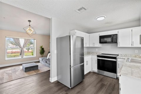 Villa ou maison à vendre à Deltona, Floride: 3 chambres, 105.72 m2 № 1650012 - photo 26