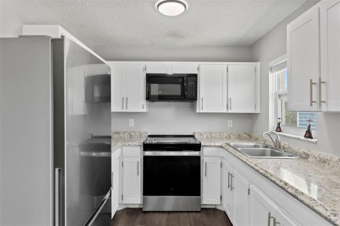 Villa ou maison à vendre à Deltona, Floride: 3 chambres, 105.72 m2 № 1650012 - photo 23