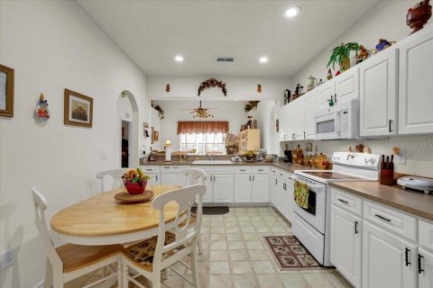 House in Lake Wales, Florida 3 bedrooms, 193.79 sq.m. № 1200202 - photo 9