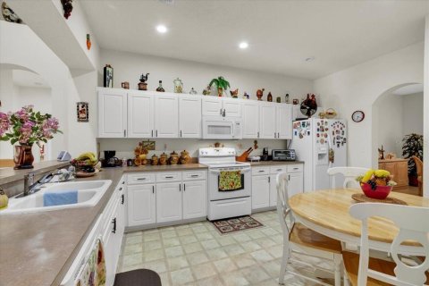 House in Lake Wales, Florida 3 bedrooms, 193.79 sq.m. № 1200202 - photo 10