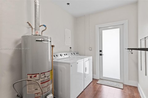 Villa ou maison à louer à Cutler Bay, Floride: 3 chambres, 150.87 m2 № 1949972 - photo 27