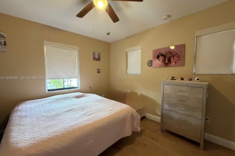 Villa ou maison à louer à Doral, Floride: 4 chambres, 290.6 m2 № 2052791 - photo 18