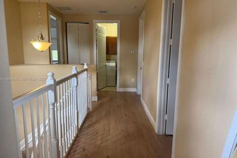 Villa ou maison à louer à Doral, Floride: 4 chambres, 290.6 m2 № 2052791 - photo 17