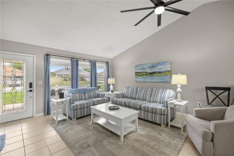 House in Summerfield, Florida 2 bedrooms, 123.37 sq.m. № 1777084 - photo 5