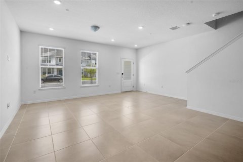 Townhouse in Orlando, Florida 3 bedrooms, 156.35 sq.m. № 2149949 - photo 8