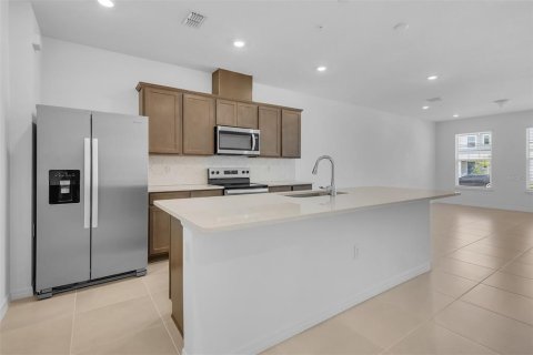 Townhouse in Orlando, Florida 3 bedrooms, 156.35 sq.m. № 2149949 - photo 7