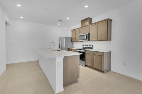 Townhouse in Orlando, Florida 3 bedrooms, 156.35 sq.m. № 2149949 - photo 6
