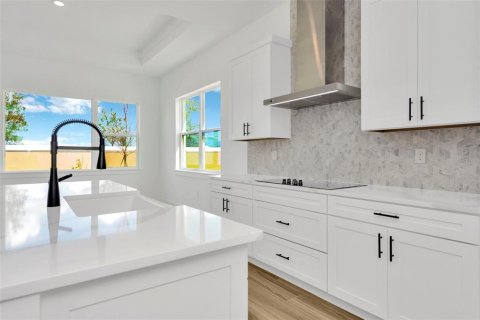 House in Parrish, Florida 4 bedrooms, 230.3 sq.m. № 1219478 - photo 30