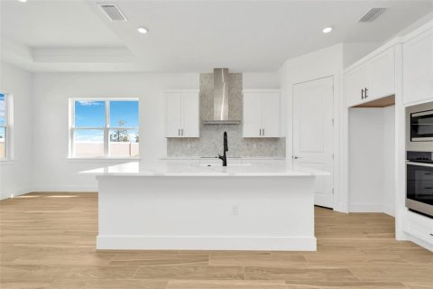 House in Parrish, Florida 4 bedrooms, 230.3 sq.m. № 1219478 - photo 27
