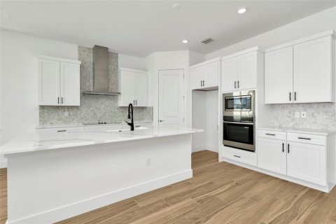 House in Parrish, Florida 4 bedrooms, 230.3 sq.m. № 1219478 - photo 28