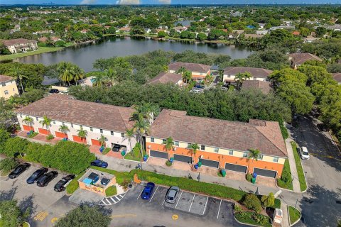 Villa ou maison à vendre à Miramar, Floride: 3 chambres, 151.24 m2 № 1948911 - photo 30