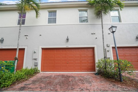 Villa ou maison à vendre à Miramar, Floride: 3 chambres, 151.24 m2 № 1948911 - photo 27