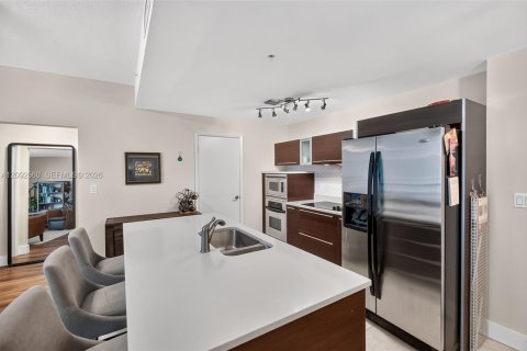 Condominio en venta en Miami, Florida, 1 dormitorio, 61.59 m2 № 2376934 - foto 8