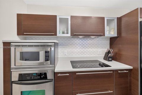 Condominio en venta en Miami, Florida, 1 dormitorio, 61.59 m2 № 2376934 - foto 9