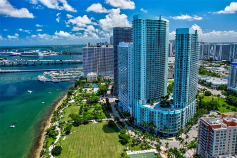 Condominio en venta en Miami, Florida, 1 dormitorio, 61.59 m2 № 2376934 - foto 17