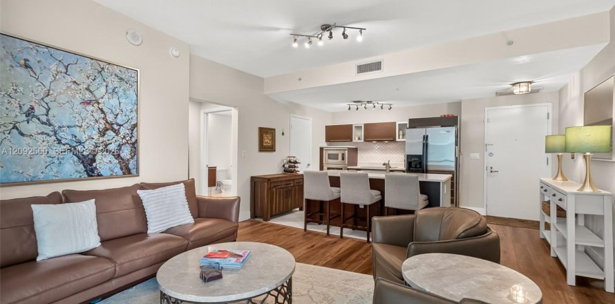Condominio en Miami, Florida, 1 dormitorio № 2376934