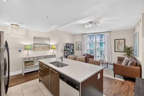 Condominio en venta en Miami, Florida, 1 dormitorio, 61.59 m2 № 2376934 - foto 5