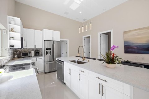 House in Ocean Ridge, Florida 3 bedrooms, 124.67 sq.m. № 2158287 - photo 15