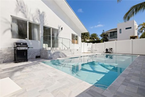 House in Ocean Ridge, Florida 3 bedrooms, 124.67 sq.m. № 2158287 - photo 24