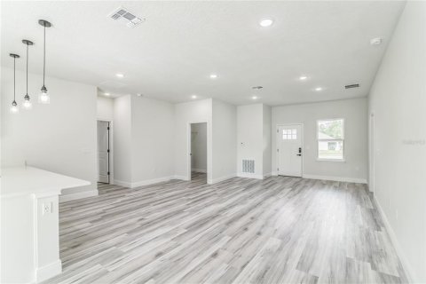House in Ocala, Florida 4 bedrooms, 170.29 sq.m. № 1785624 - photo 5