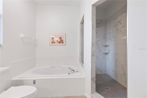Villa ou maison à vendre à Tampa, Floride: 4 chambres, 202.25 m2 № 1825114 - photo 8