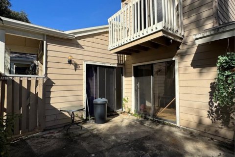 Купить таунхаус в Норт-Лодердейл, Флорида 3 спальни, 124.12м2, № 1952870 - фото 7