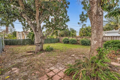 Casa en alquiler en Hollywood, Florida, 46.45 m2 № 2019548 - foto 3