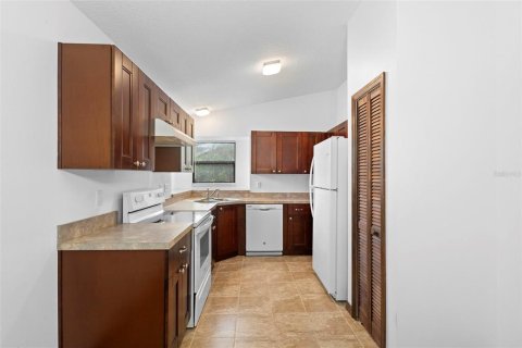Villa ou maison à vendre à Deltona, Floride: 3 chambres, 108.51 m2 № 1775489 - photo 10