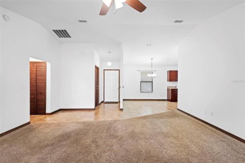 Villa ou maison à vendre à Deltona, Floride: 3 chambres, 108.51 m2 № 1775489 - photo 23