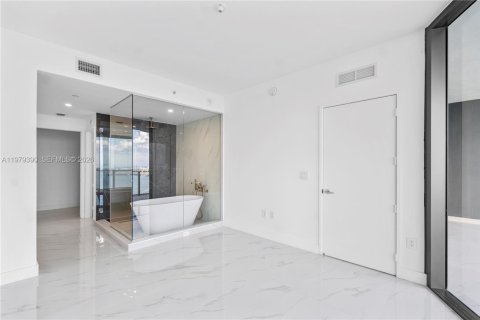 Купить кондоминиум в Майами, Флорида 2 спальни, 145.95м2, № 2046338 - фото 29