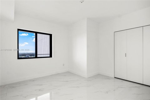 Купить кондоминиум в Майами, Флорида 2 спальни, 145.95м2, № 2046338 - фото 15