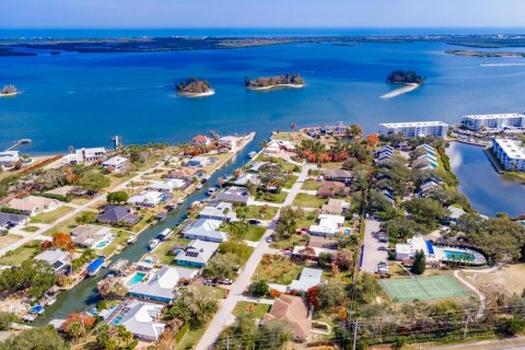 House in Sebastian, Florida 2 bedrooms, 128.02 sq.m. № 2181839 - photo 19