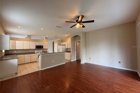 House in Fish Hawk, Florida 4 bedrooms, 177.26 sq.m. № 2272817 - photo 14